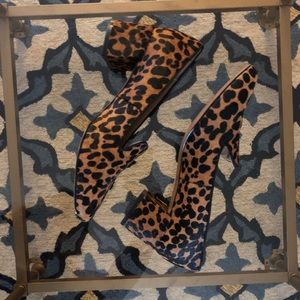 Leopard loafer!